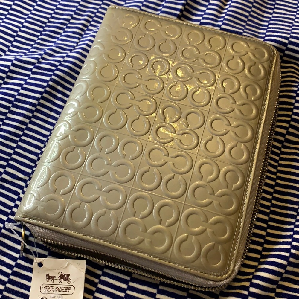 COPY - Coach address book/notebook. Gray patent l…
